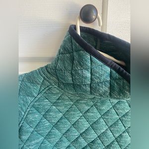 Oiselle green pullover